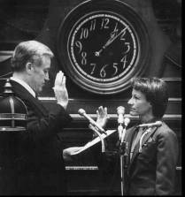 NANCY KASSEBAUM OATH SENATOR(2)