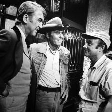 3daed83abab49b65fc8866cfb4a6b761