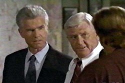 The-Boys-on-Diagnosis-Murder-adam-12-10574279-432-310