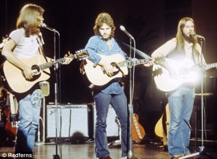 article-2019284-0D2F43D100000578-328_468x345