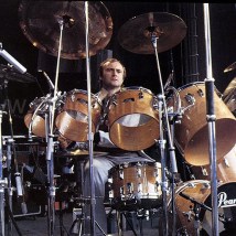 PhilCollinsDrummer-931